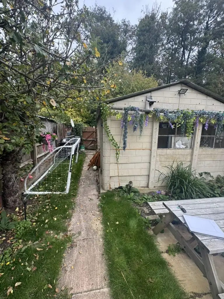 Site & concrete base