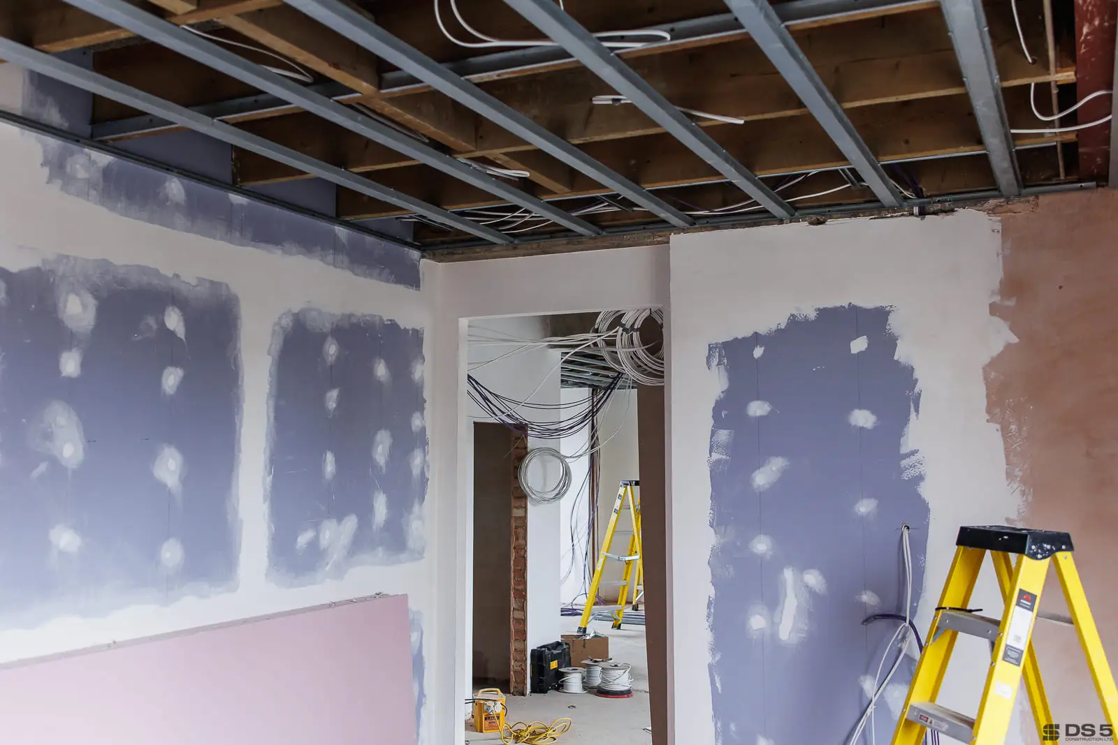 First fix and drylining